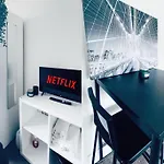 Cozy Room - O2 & Excel Center